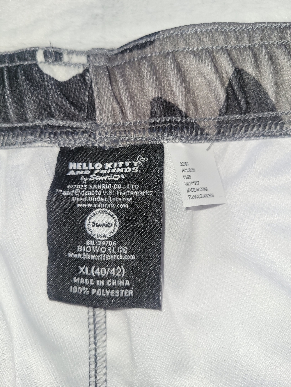 Hello Kitty & Friends Sanrio Mens XL (40-42) Drawstring Pull On Gray Shorts - Picture 11 of 13